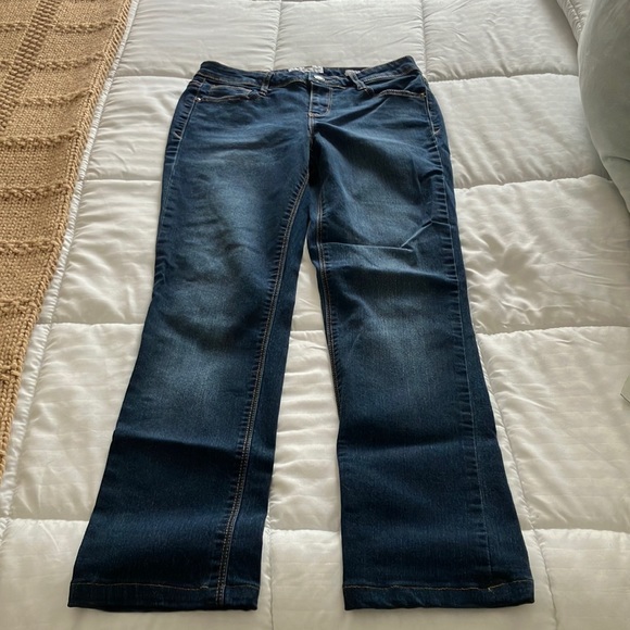 BLACK DAISY KATE STRAIGHT LEG JUNIORS WOMEN’S JEANS SIZE 3/26 - Picture 1 of 7